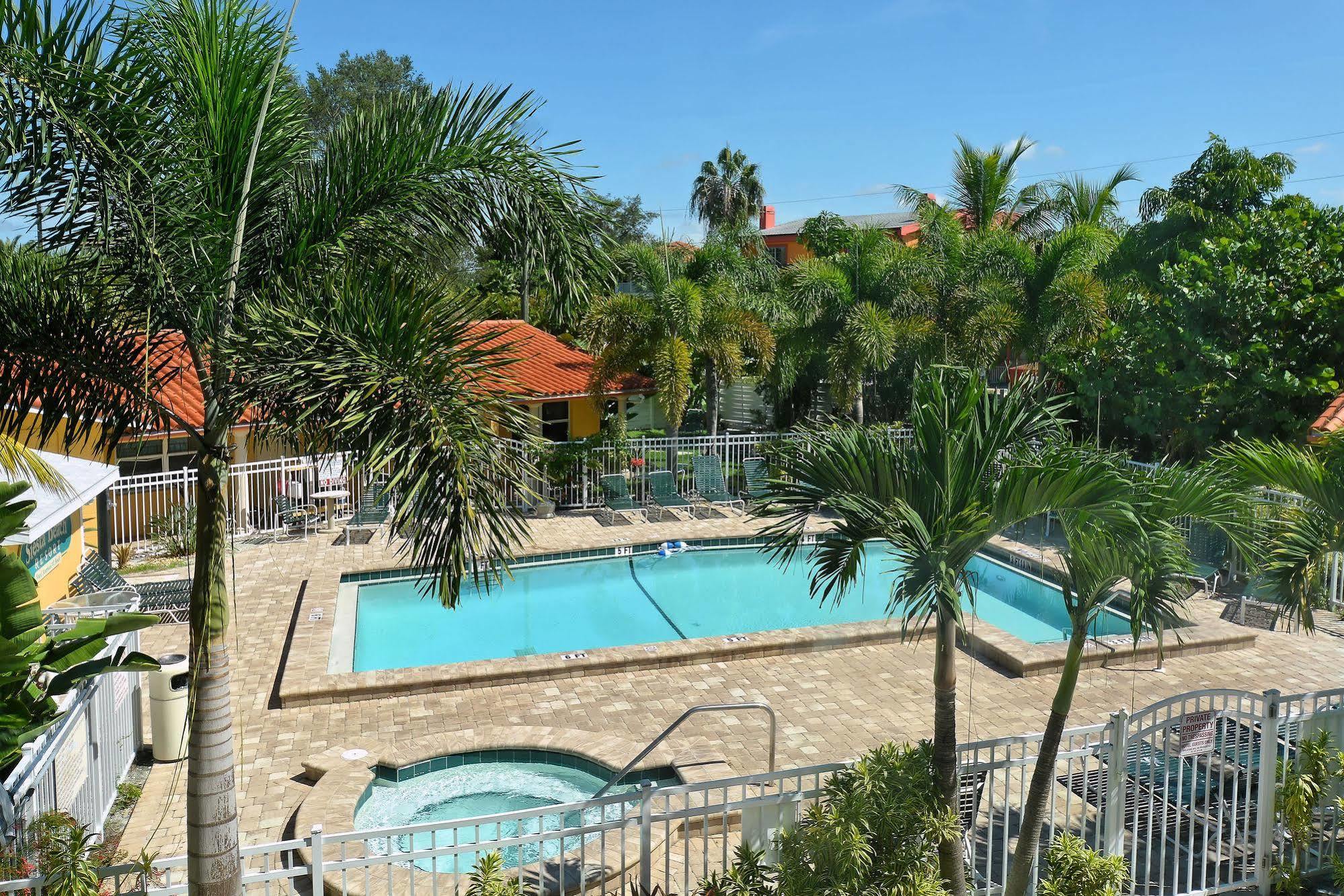 Siesta Key Beach Resort And Suites Sarasota Luaran gambar
